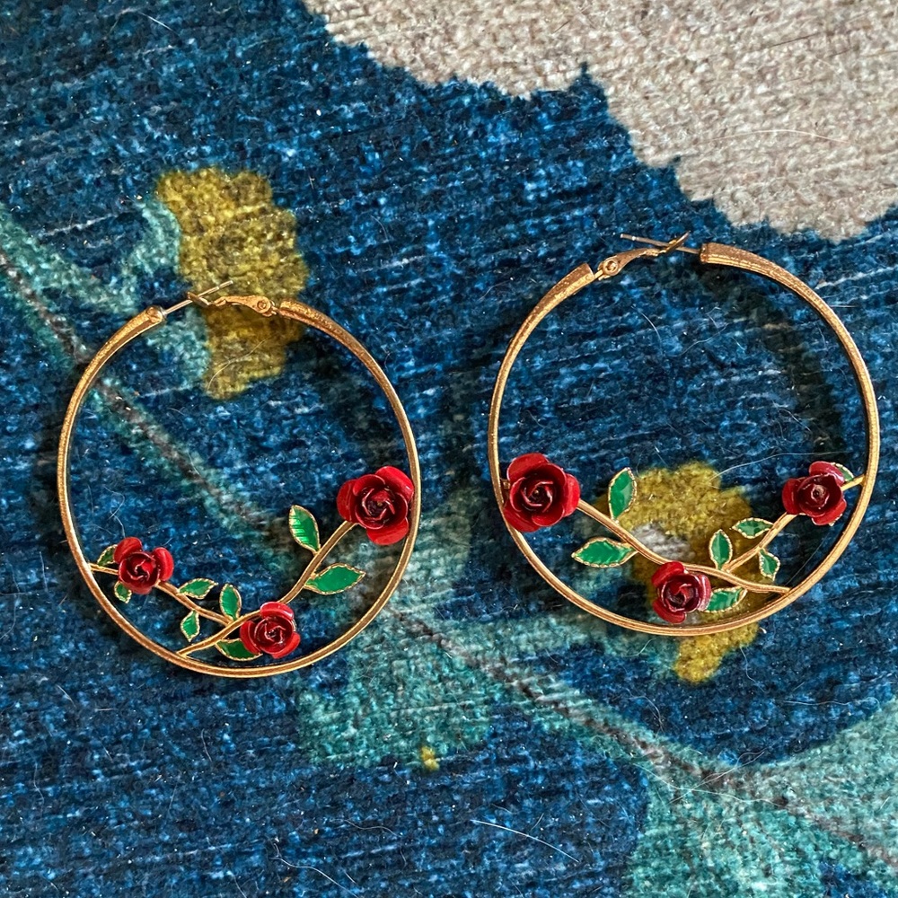 Gold Hoops with Rose Detailing - Picture 1 of 3